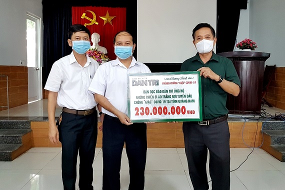 Dan Tri online newspaper donated VND 230 million to Quang Nam Regional General hospital