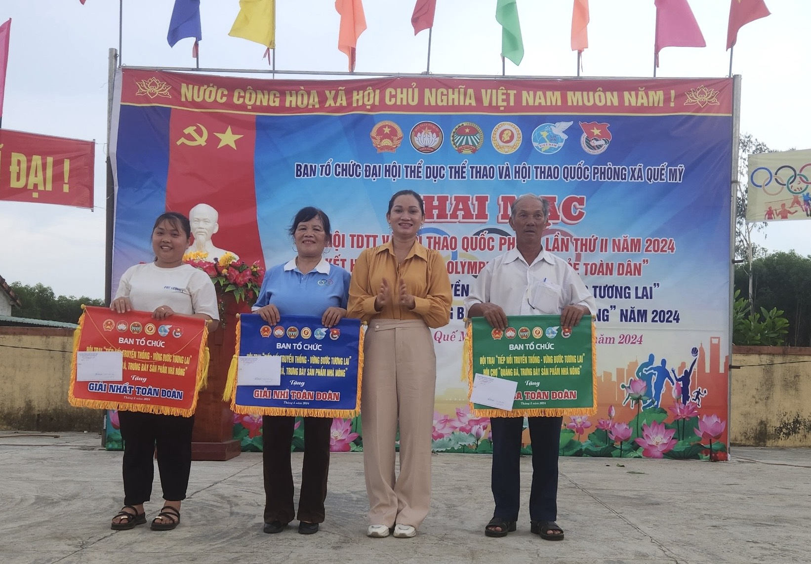 Quế Mỹ khai mạc Đại hội Thể dục thể thao – Hội thao quốc phòng, kết hợp Ngày chạy Olympic vì sức khỏe toàn dân năm 2024; Hội trại; Hội chợ quảng bá, trưng bày sản phẩm nhà nông